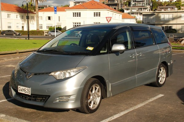 A People Mover rented from the Auckland Airport Ace Rental